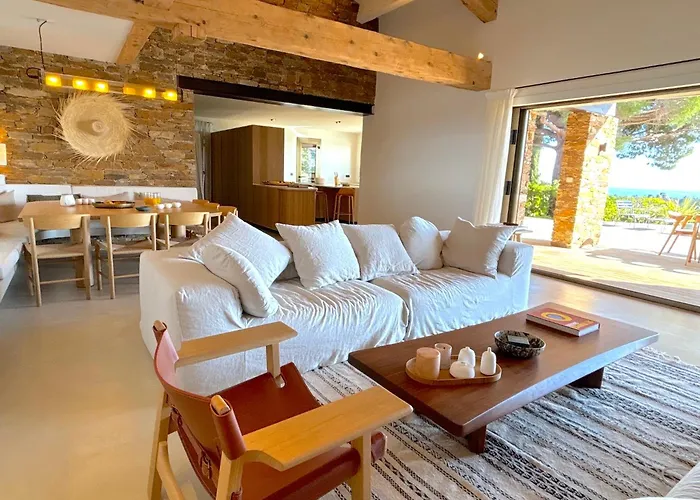 Bruyeres Вилла *